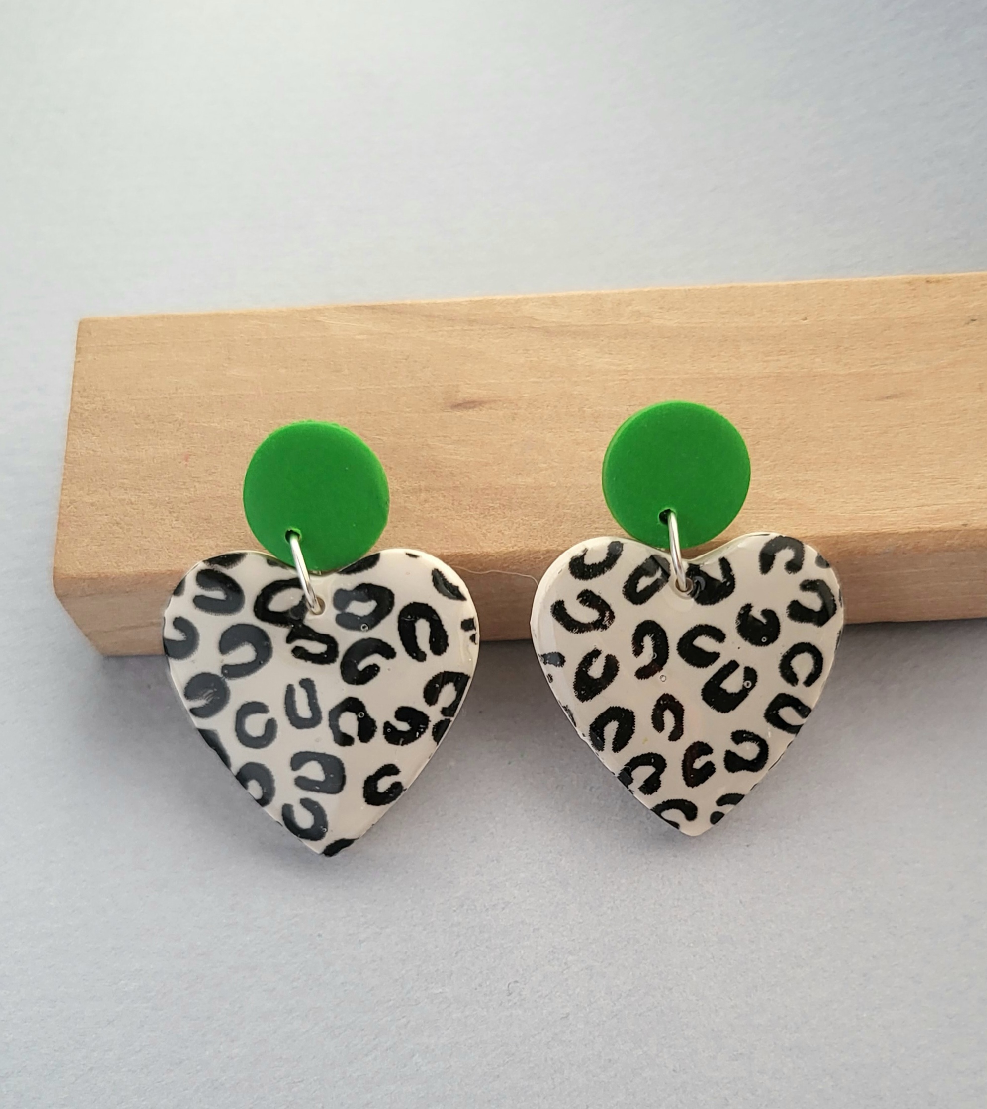 Boucles coeur léopard