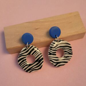 Boucles zébrées rondes